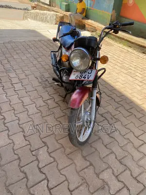 TVS HLX 125 2022 Red