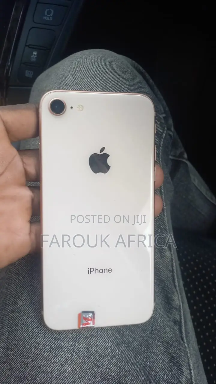 Apple iPhone 8 64 GB Gold