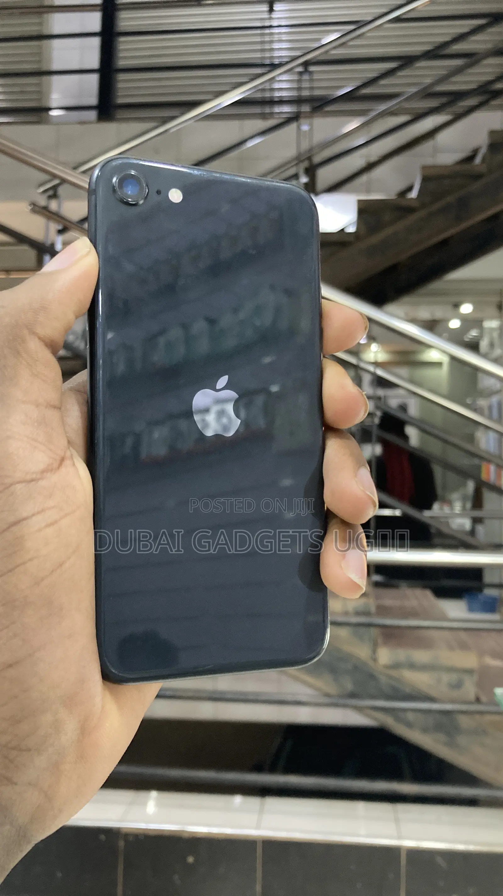 Apple iPhone SE 64 GB Black
