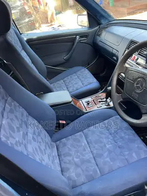Mercedes-Benz C200 2000 Blue