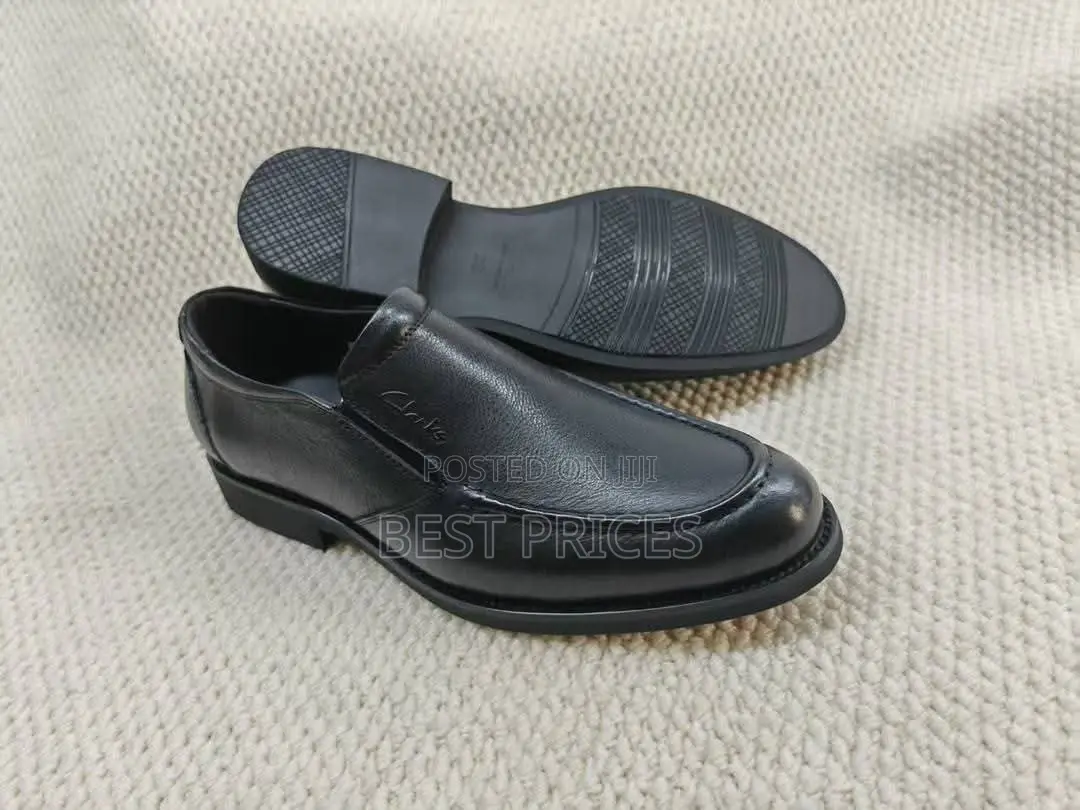 Men's Black Apron-Toe Formal Slip-On Loafers