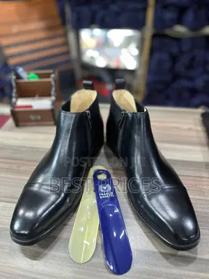 Men's Black Cap-Toe Zip-Up Ankle Boots
