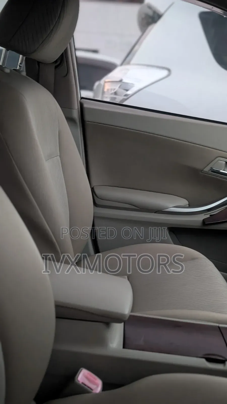 Toyota Premio 1.8 AWD 2012 Pearl