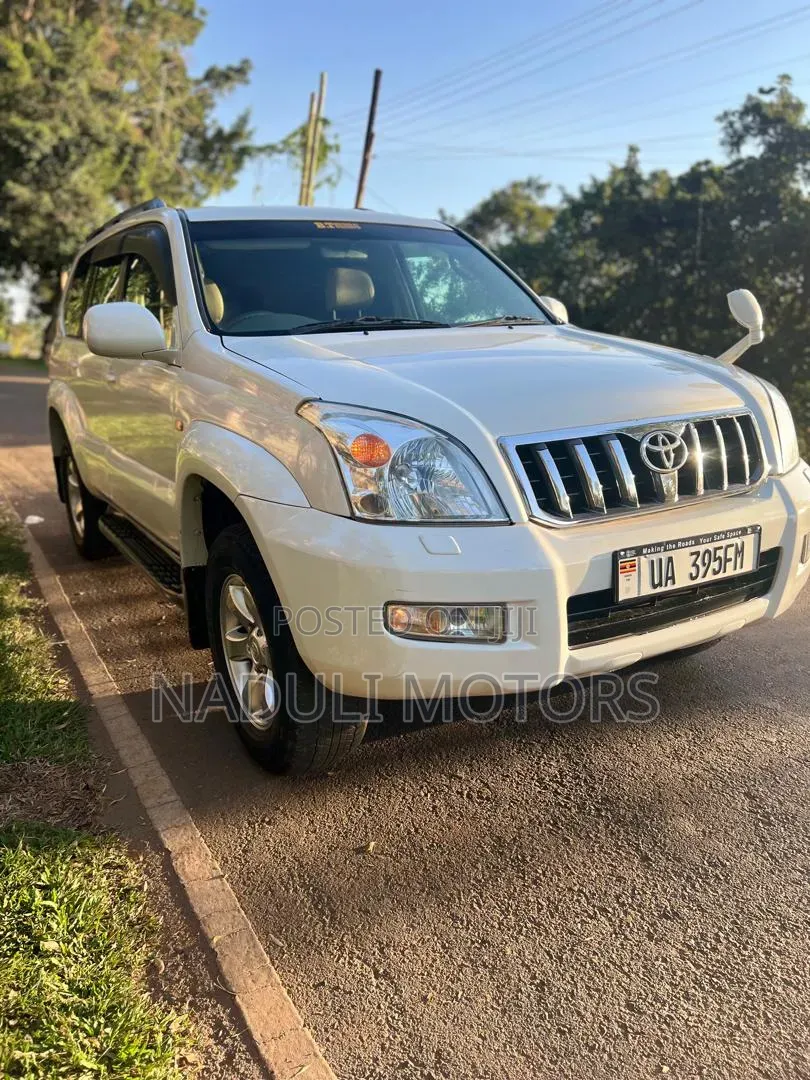 Toyota Land Cruiser Prado 2007 White