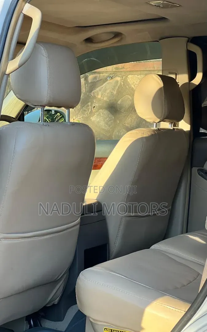Toyota Land Cruiser Prado 2007 White