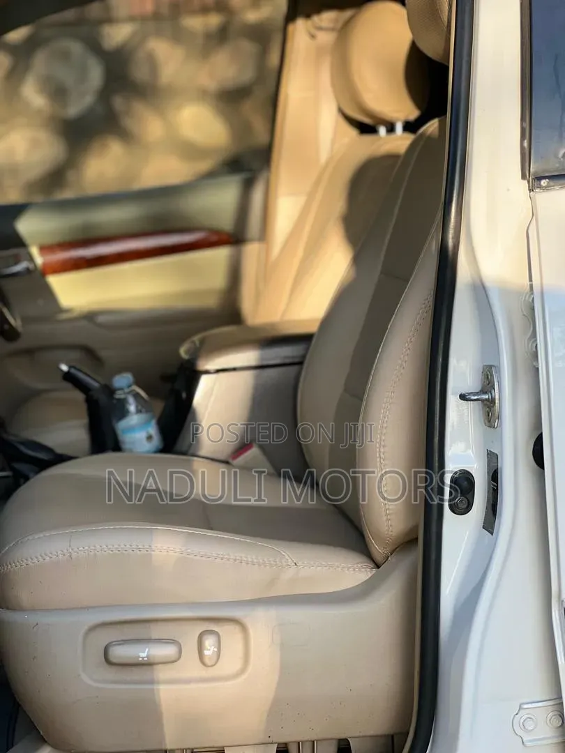 Toyota Land Cruiser Prado 2007 White