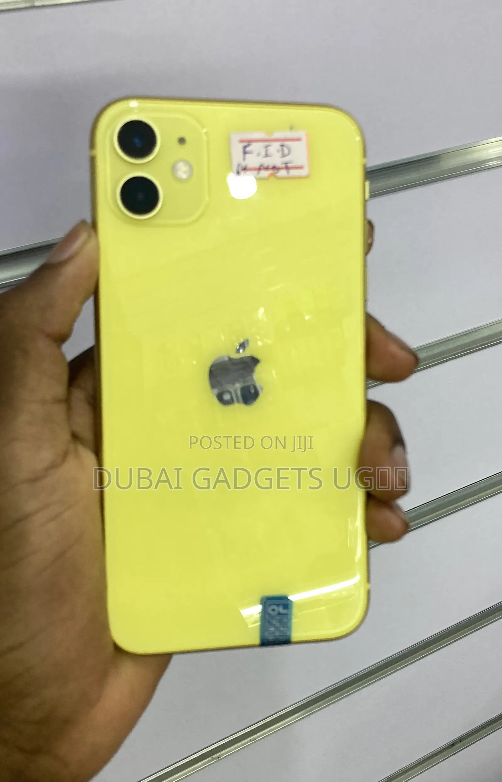 Apple iPhone 11 64 GB Yellow