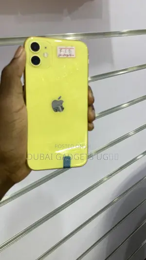 Apple iPhone 11 64 GB Yellow