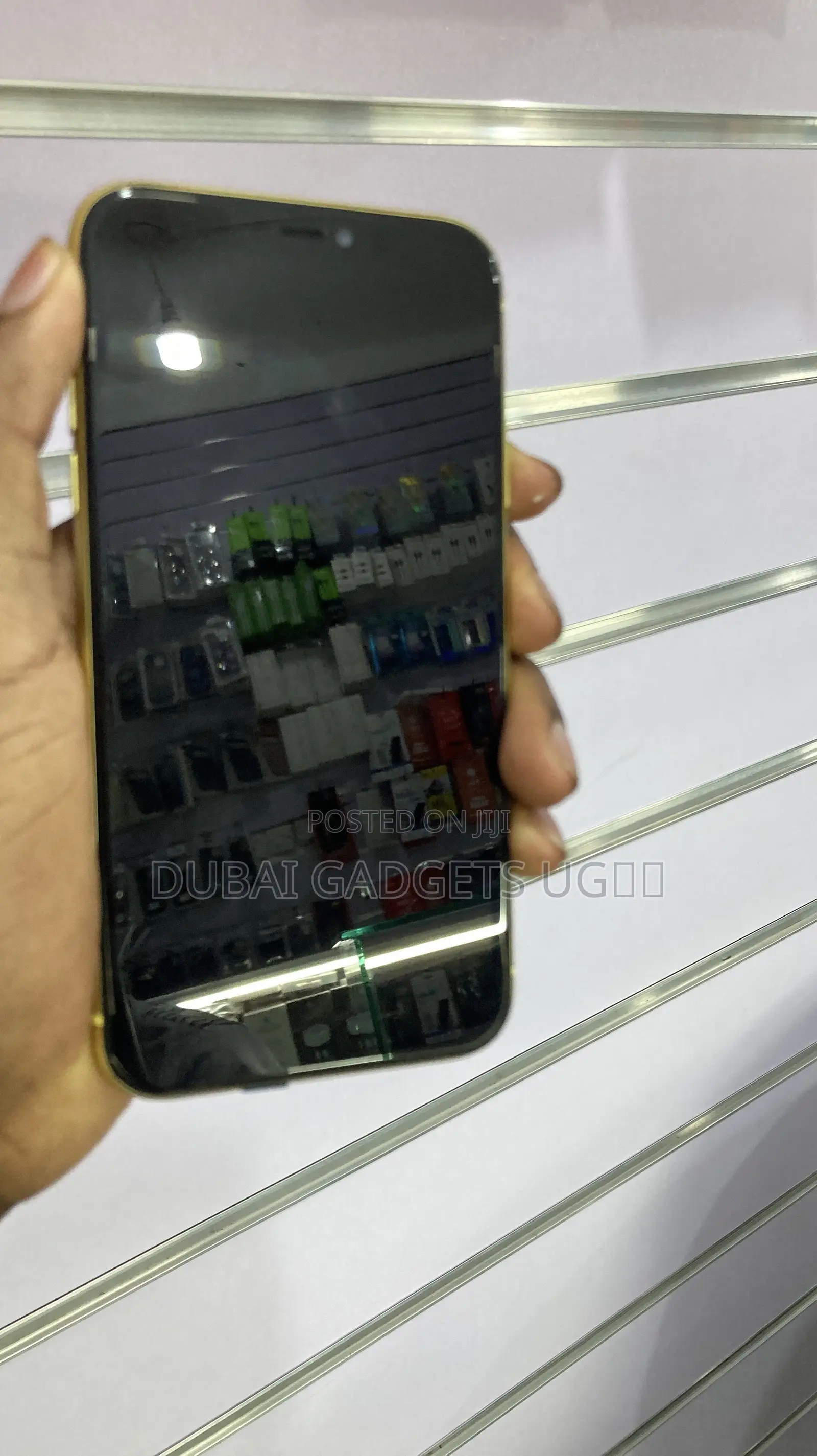 Apple iPhone 11 64 GB Yellow