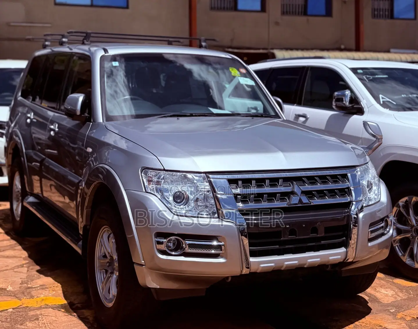 Mitsubishi Pajero 2018 Silver