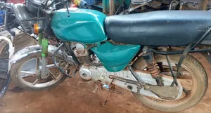 Simba UG Boss+ 100cc 2021 Red