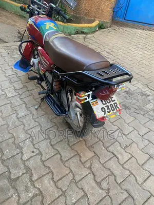 Bajaj Boxer 125 2023 Red
