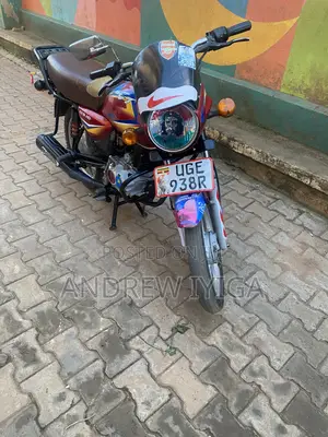 Bajaj Boxer 125 2023 Red