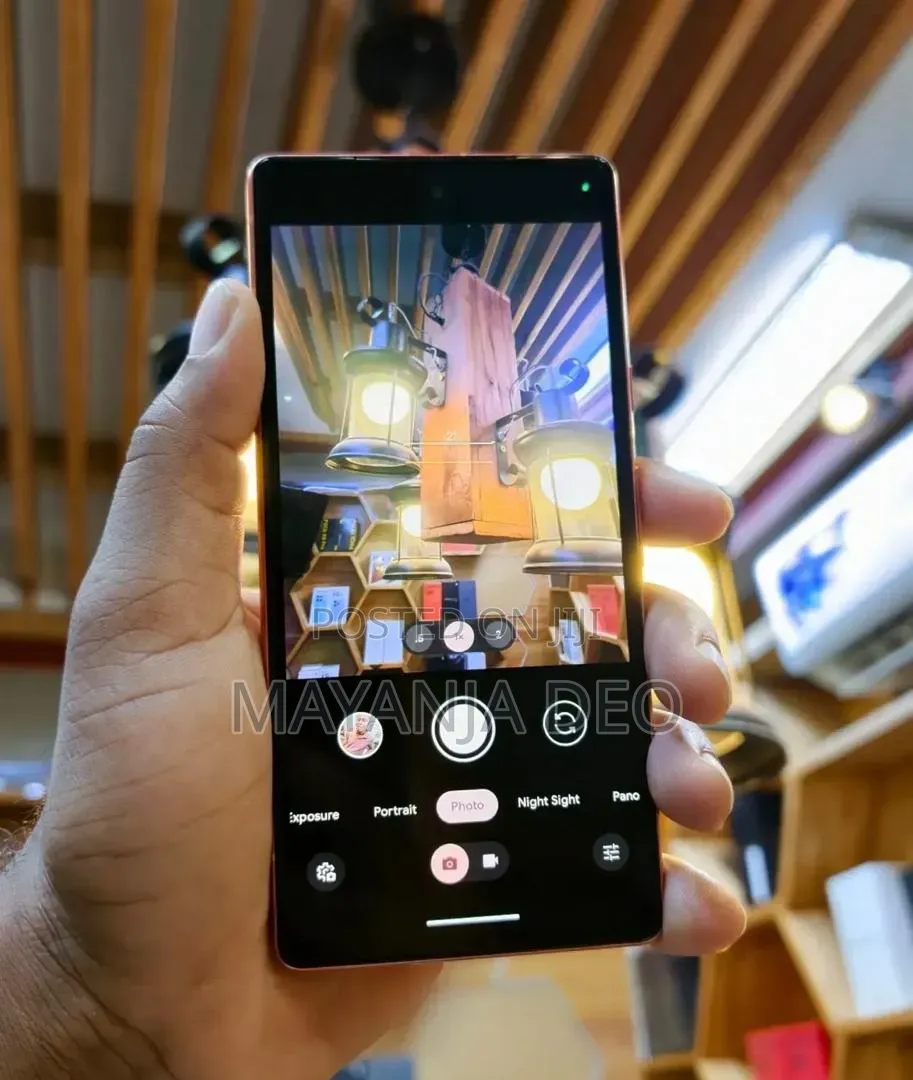 New Google Pixel 7a 128 GB Red