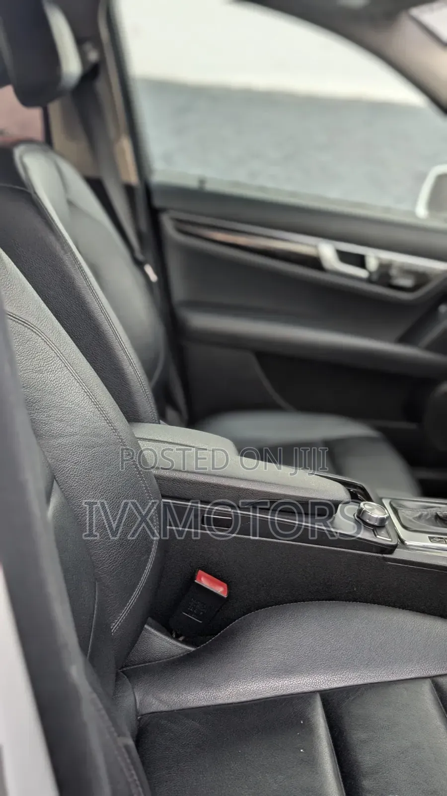 Mercedes-Benz C200 2011 White