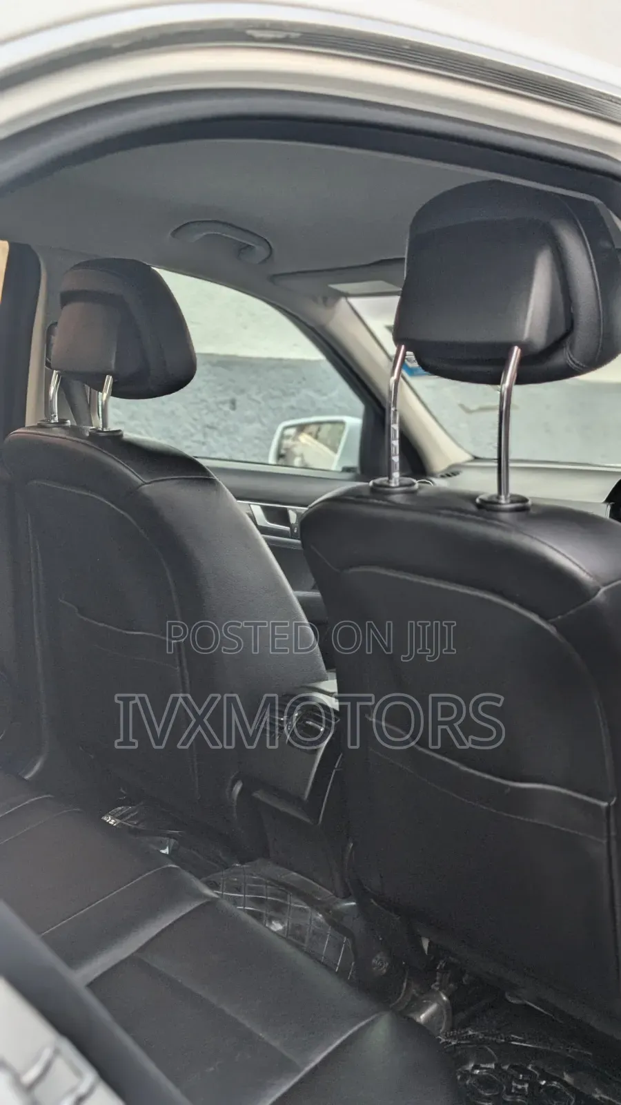 Mercedes-Benz C200 2011 White