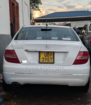 Mercedes-Benz C200 2011 White