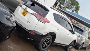 Toyota RAV4 2014 White