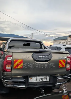 Toyota Hilux Revo Double Cab Deisel 2.4 RWD 2016 Green