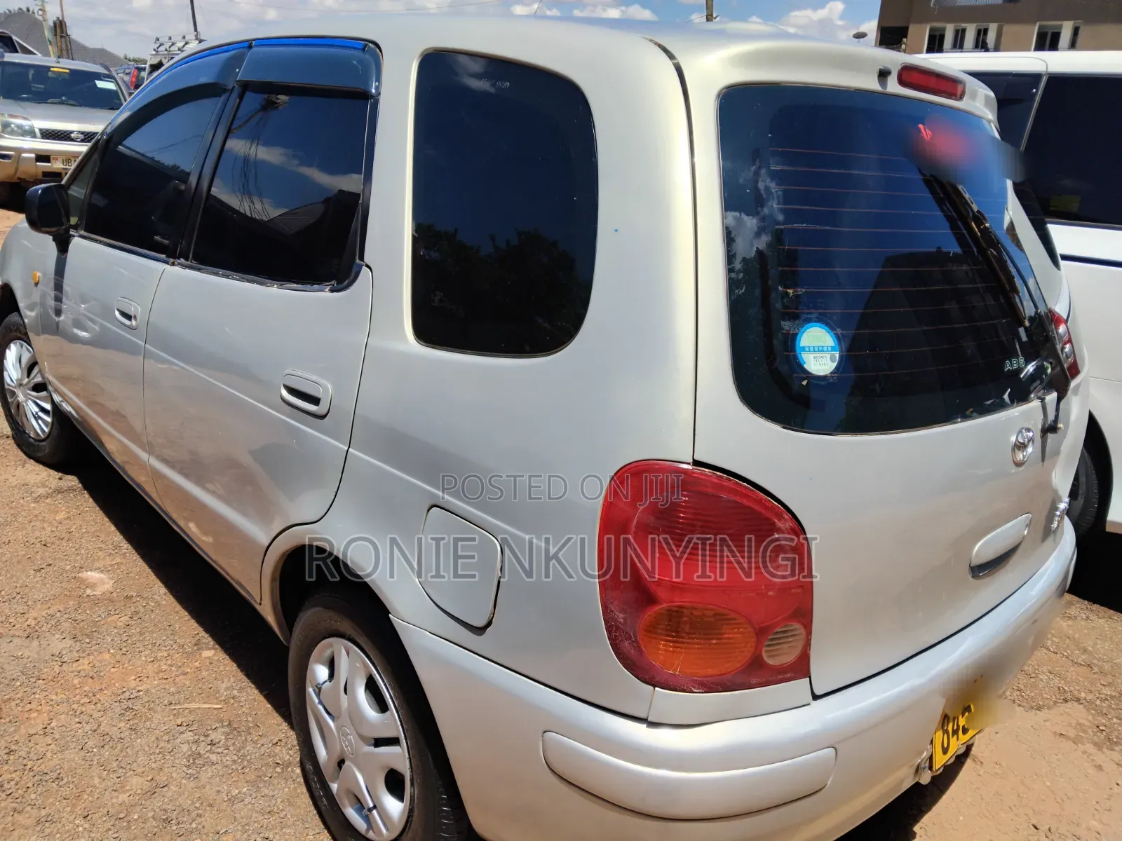 Toyota Corolla Spacio 2000 Silver