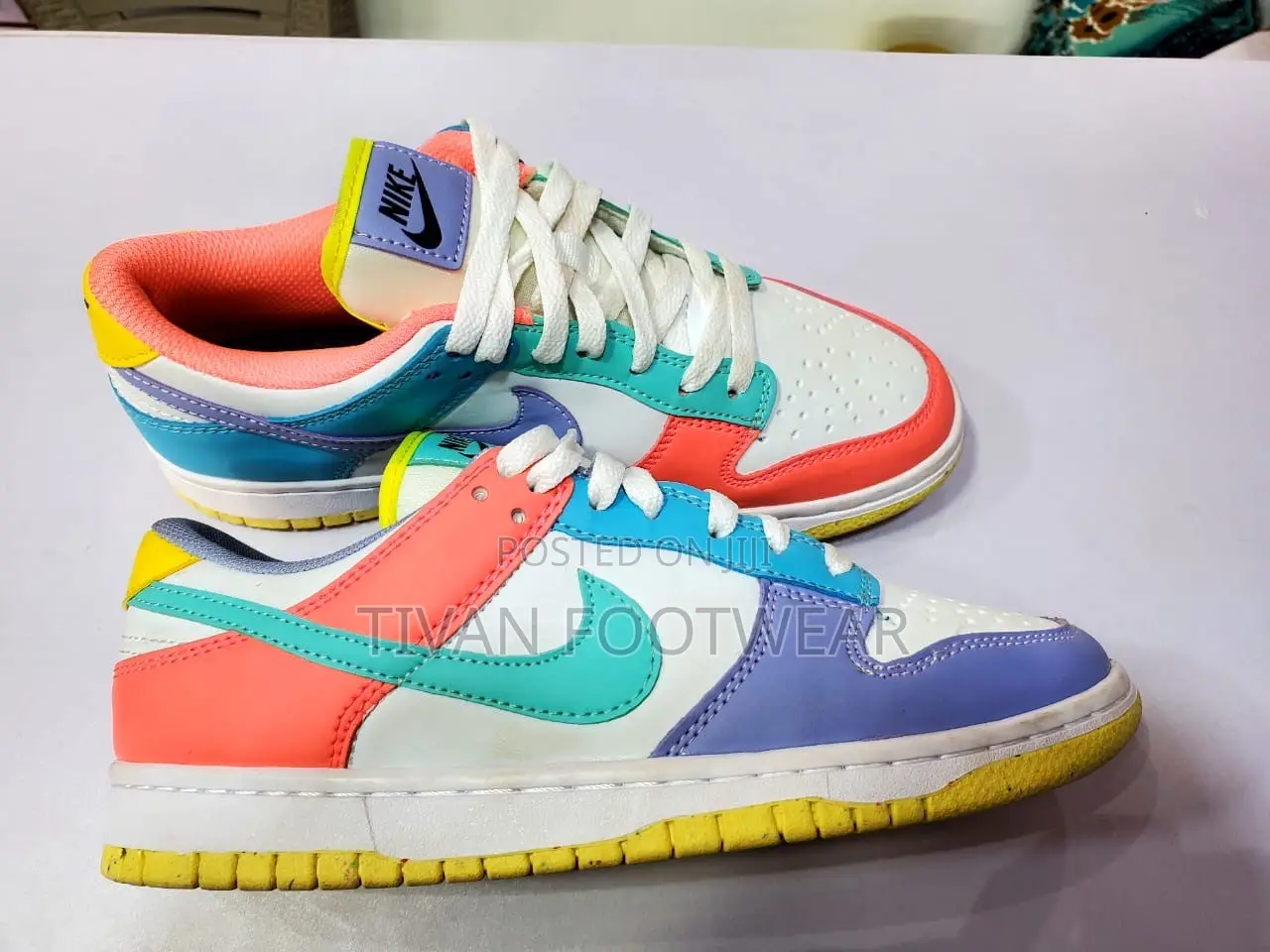 Ladies Canvas Shoes