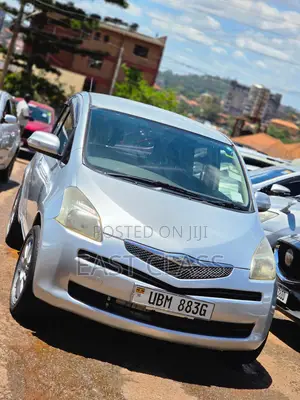 Toyota Ractis 1.5 FWD 2008 Silver