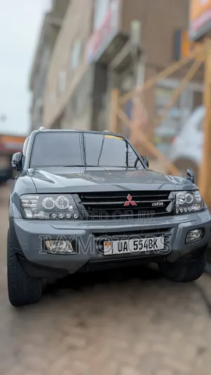 Mitsubishi Pajero 2008 Green