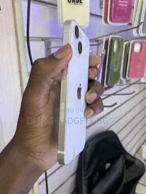 New Apple iPhone 13 128 GB White