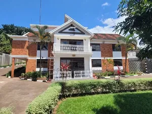 5bdrm Mansion in Naguru, Central Division for rent