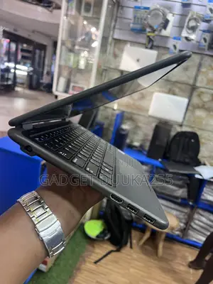 Laptop Dell Latitude 3190 2-in-1 4GB Intel Celeron SSD 128GB
