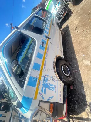 Toyota HiAce 1996 White