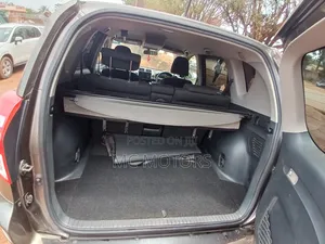 Toyota RAV4 Limited AWD (2.5L 4cyl 6A) 2013 Gray