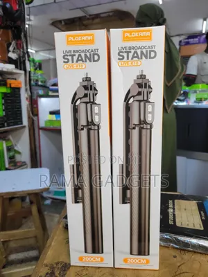 Plokama Live-K10 / K10 Pro Live Broadcast Stand, a 3-in-1 Selfie Stick
