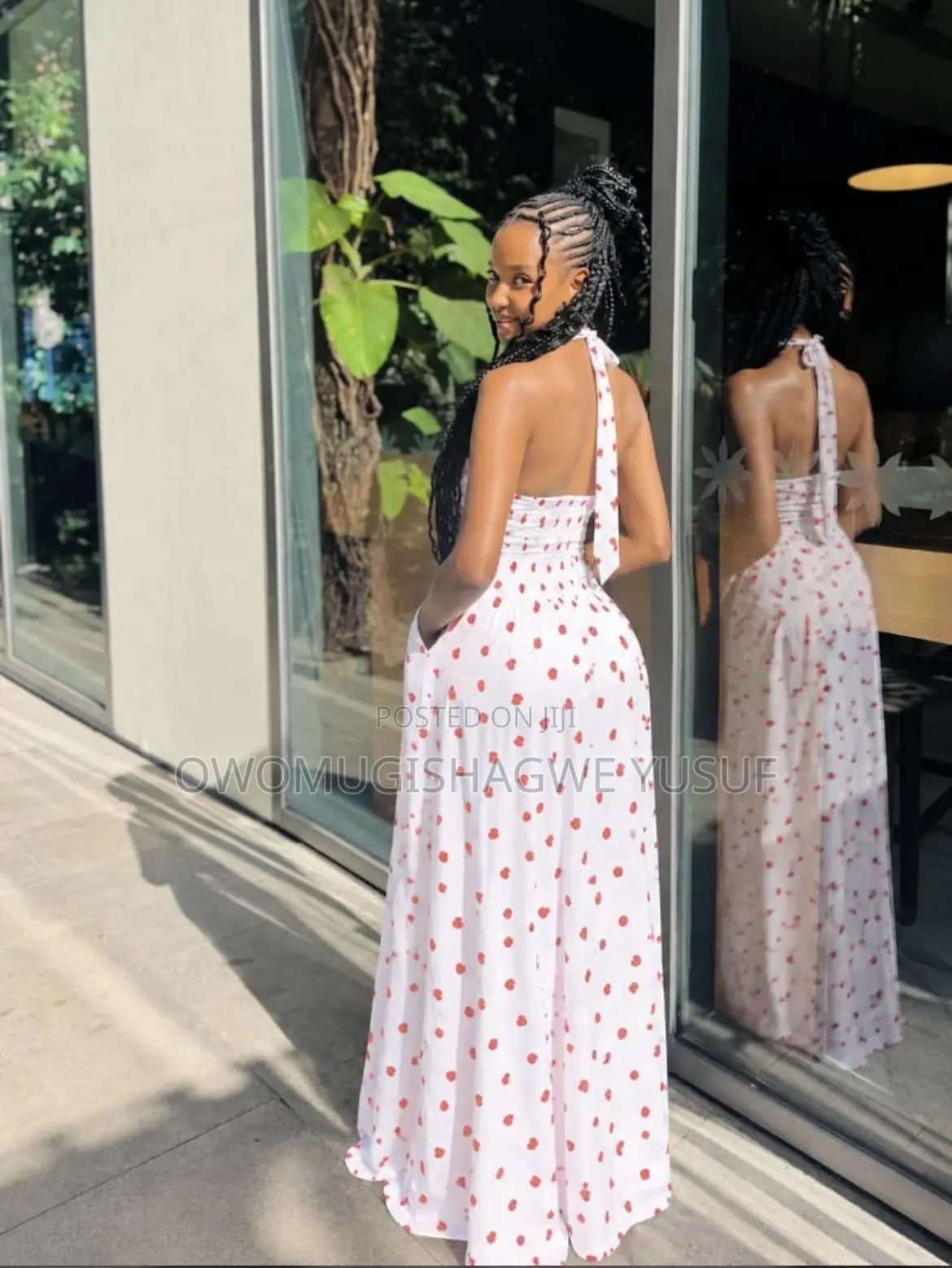 Halter-Neck Round Dress