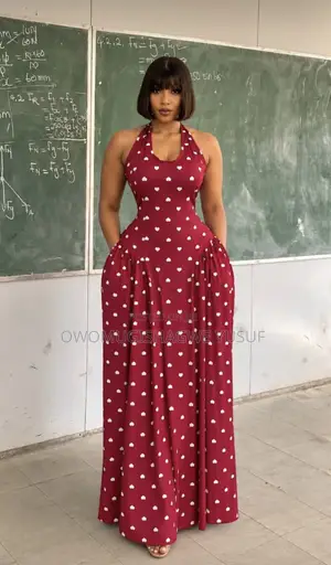 Halter-Neck Round Dress