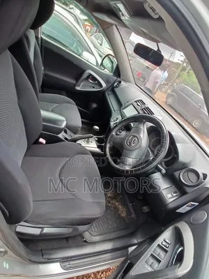 Toyota RAV4 Limited 2011 Silver