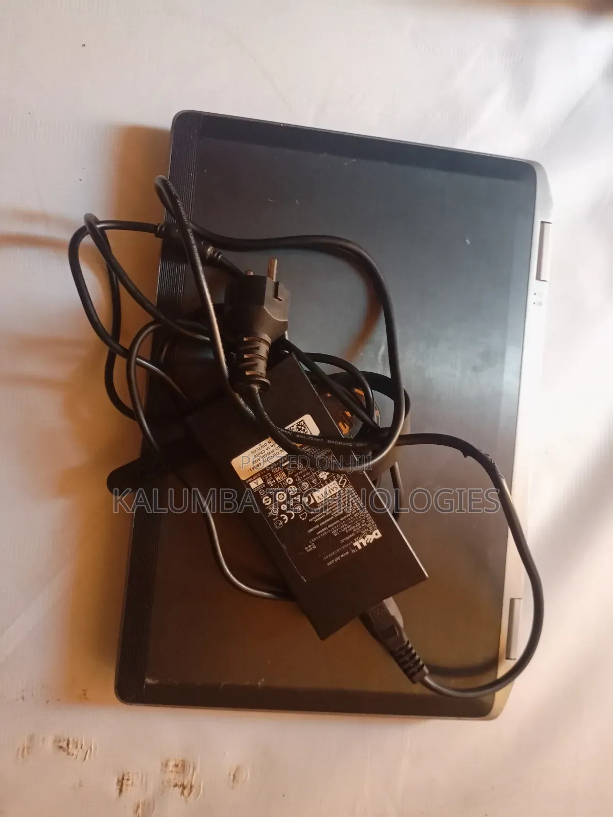 Laptop Dell Latitude 7400 8GB Intel Core i5 HDD 500GB