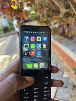 Mobile Phone 16 GB Black