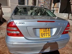 Mercedes-Benz C200 2005 Silver