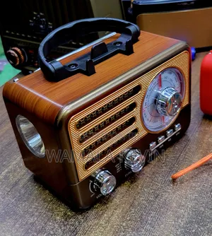 Vintage Style Portable Retro AM/FM/SW Radio and Bluetooth Speaker