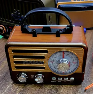 Vintage Style Portable Retro AM/FM/SW Radio and Bluetooth Speaker