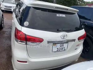 Toyota Wish 2018 White
