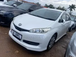 Toyota Wish 2018 White