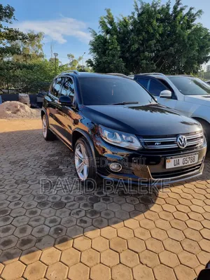 Volkswagen Tiguan SE 2013 Black