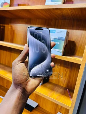 Apple iPhone 15 Pro Max 256 GB
