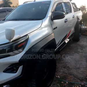 Toyota Hilux Revo Double Cab Deisel 2.8 AWD 2019 White