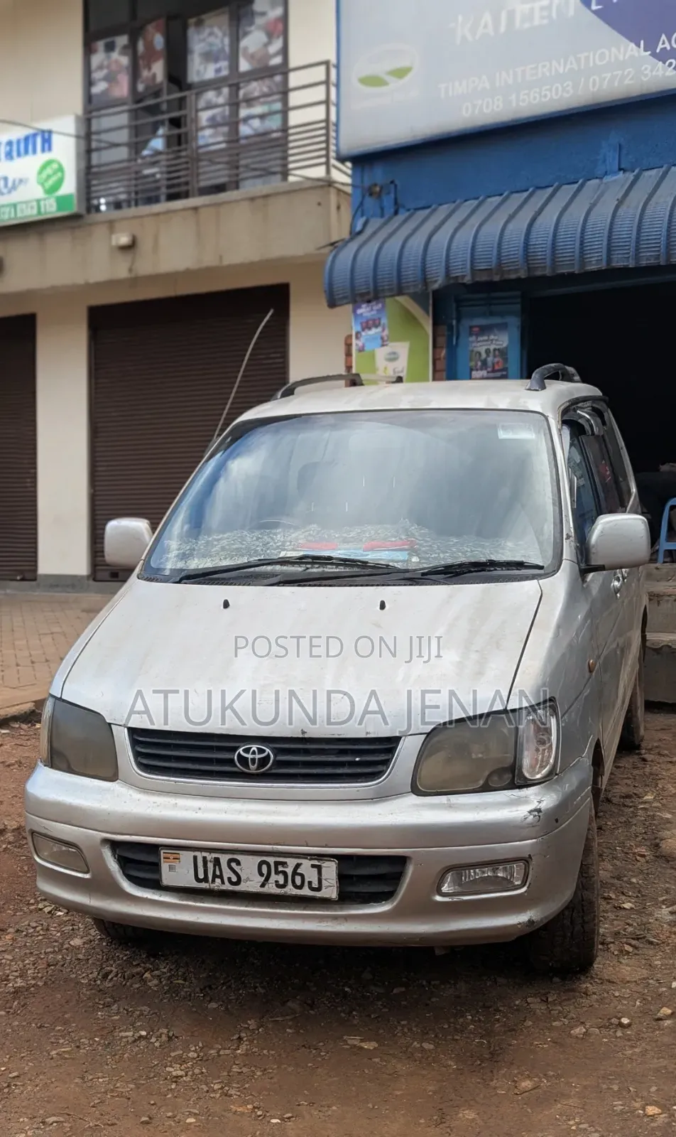 Toyota Noah 2.0 AWD (8 Seater) 2002 Silver