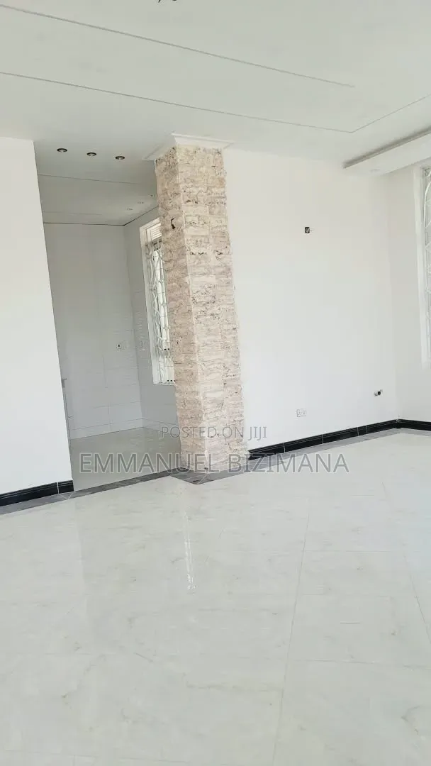 4bdrm Bungalow in Kira, Central Division for sale