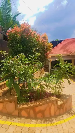 Neat Guesthouse in Namanve & Kiwanga