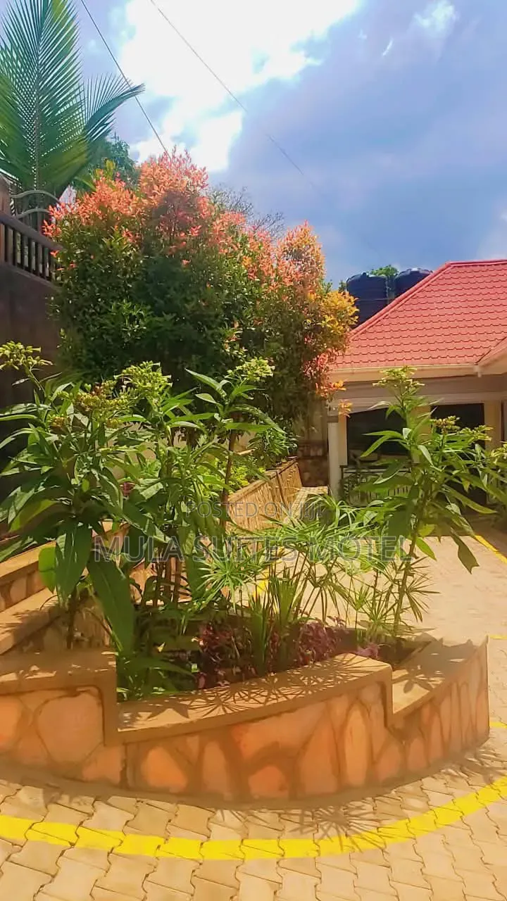 Neat Guesthouse in Namanve & Kiwanga